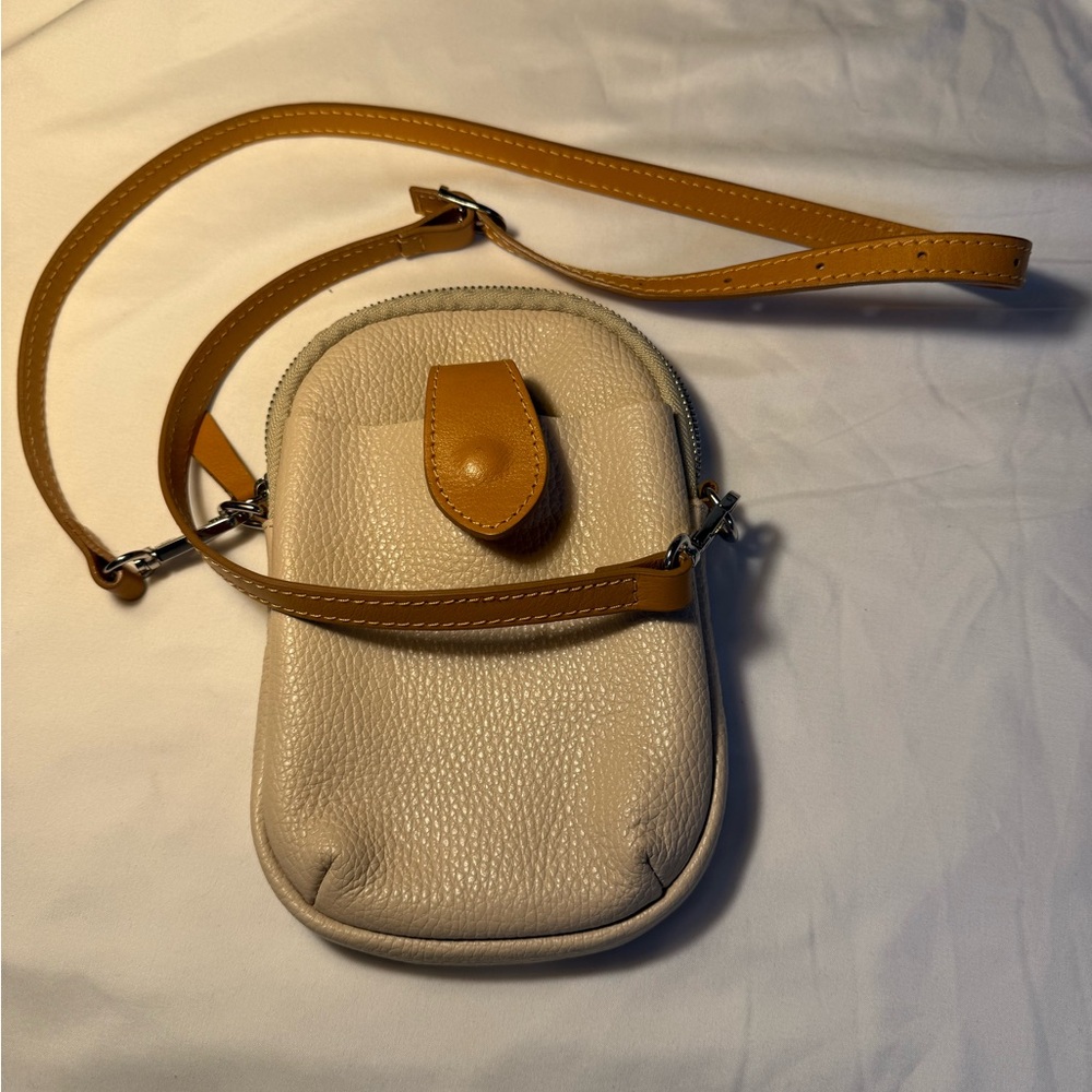 DIVINA FIRENZE Made In Italy Leather Mobile Phone Holder Crossbody Bag NWT